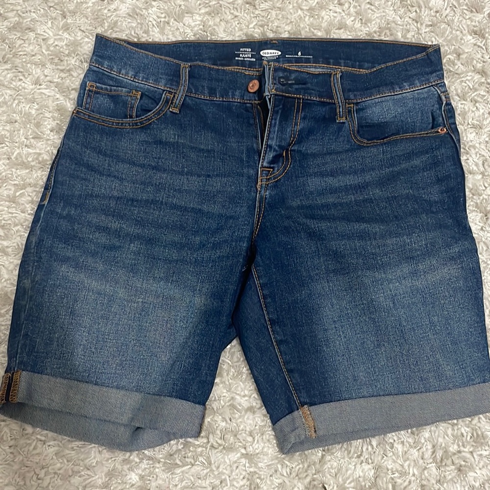 Old Navy Bermuda denim shorts (7 inch inseam)